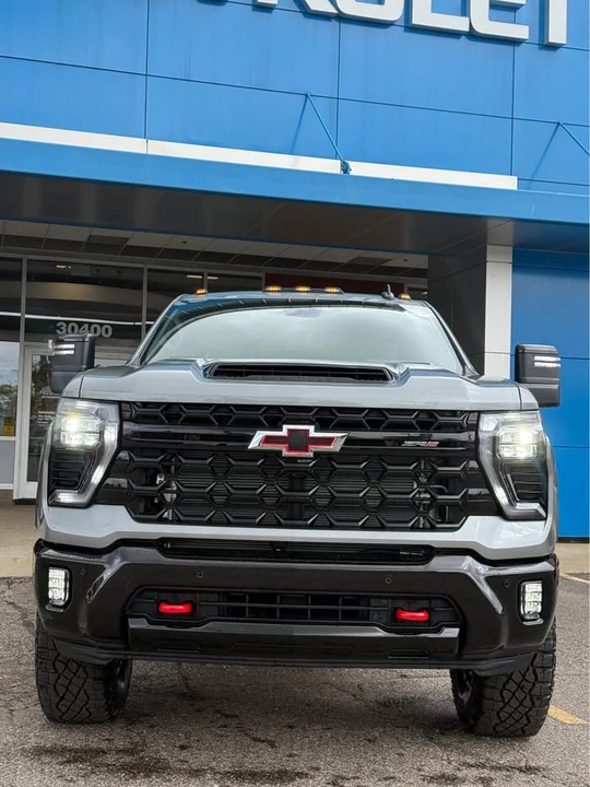 2026 Chevrolet Silverado Heavy Duty 4th Gen - Image 2 of 12