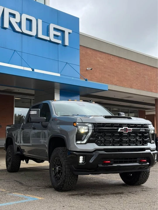 2026 Chevrolet Silverado Heavy Duty 4th Gen - Image 3 of 12
