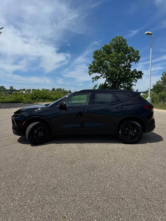 2026 Chevrolet Blazer - Image 3 of 13