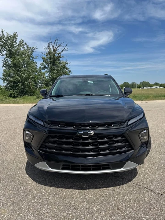 2026 Chevrolet Blazer - Image 2 of 13