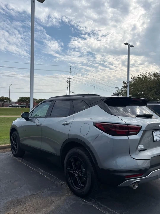 2026 Chevrolet Blazer - Image 4 of 5