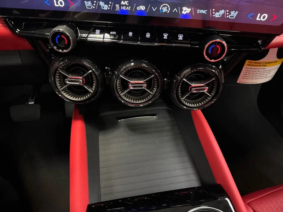 2026 Chevrolet Blazer - Image 15 of 19