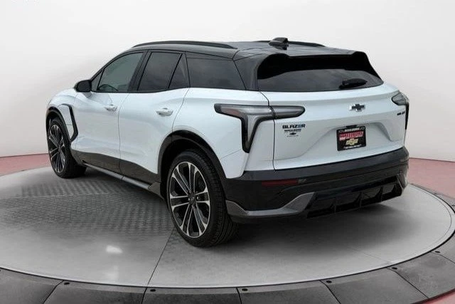 2026 Chevrolet Blazer - Image 3 of 20