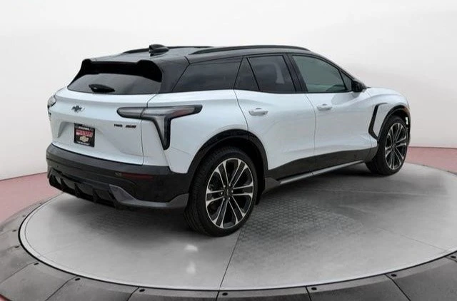 2026 Chevrolet Blazer - Image 5 of 20