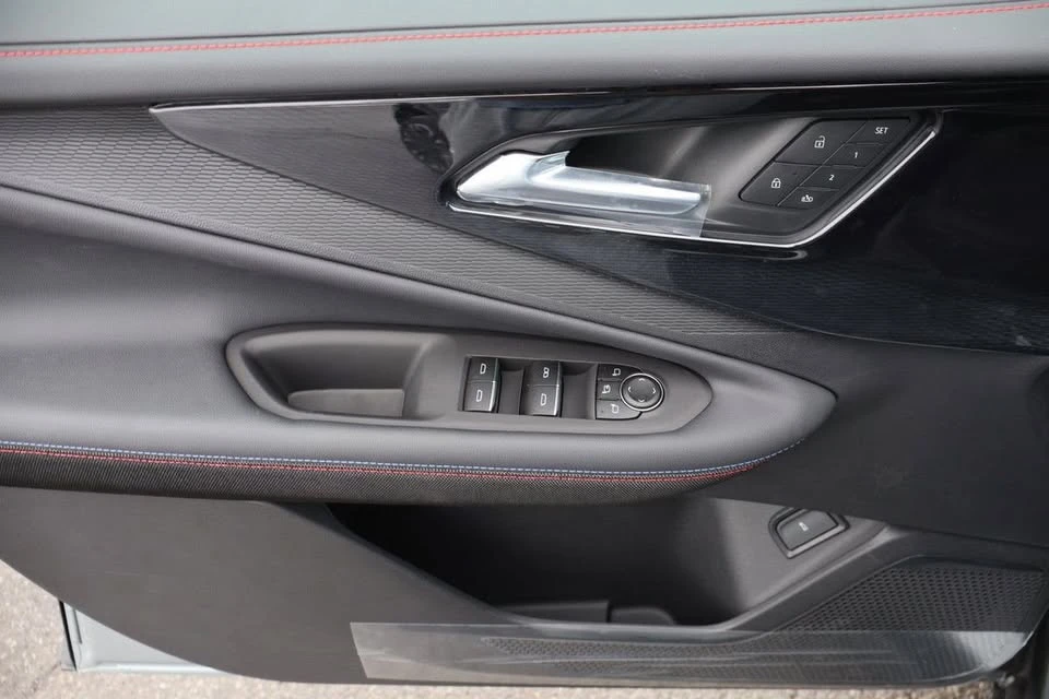 2026 Chevrolet Blazer - Image 18 of 20