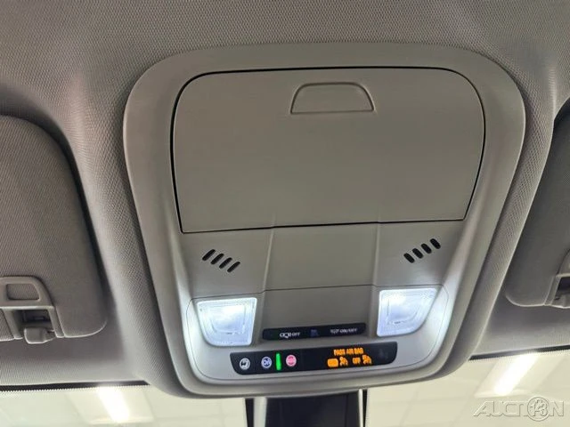 2026 Chevrolet Blazer - Image 20 of 21
