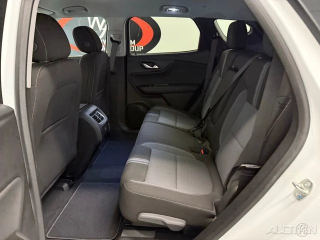 2026 Chevrolet Blazer - Image 15 of 21