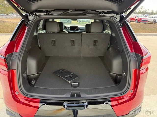 2026 Chevrolet Blazer - Image 8 of 21
