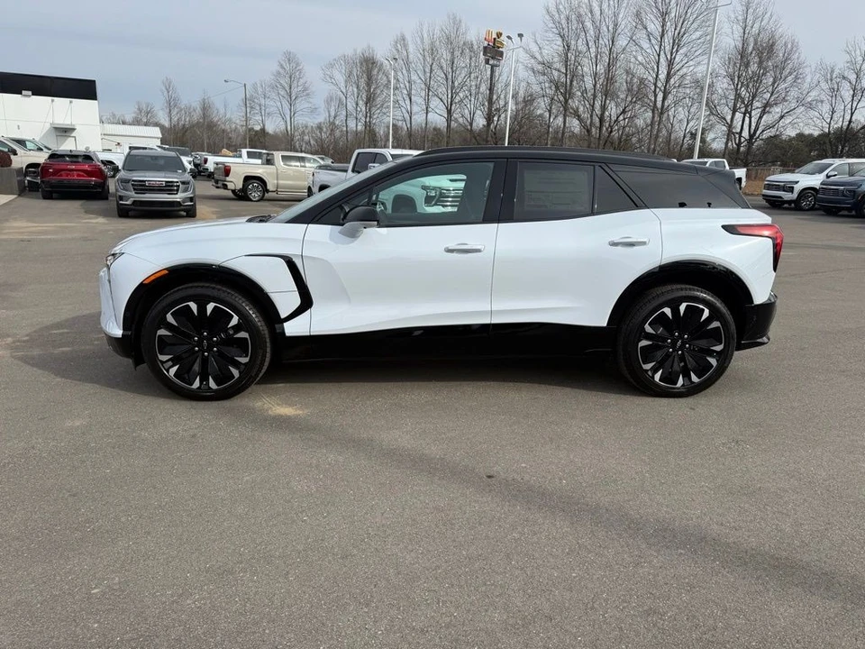 2026 Chevrolet Blazer - Image 2 of 12