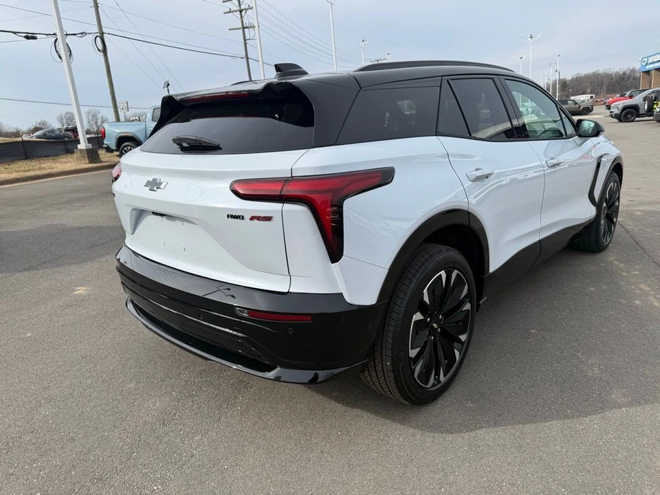 2026 Chevrolet Blazer - Image 5 of 12