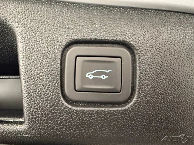 2026 Chevrolet Blazer - Image 9 of 12