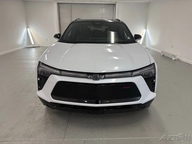 2026 Chevrolet Blazer - Image 2 of 12