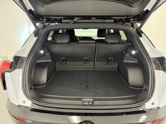 2026 Chevrolet Blazer - Image 8 of 12