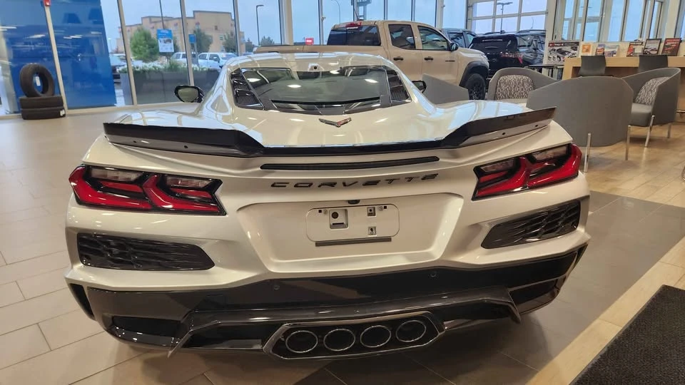 2026 Chevrolet Corvette C8 Z06 - Image 6 of 17