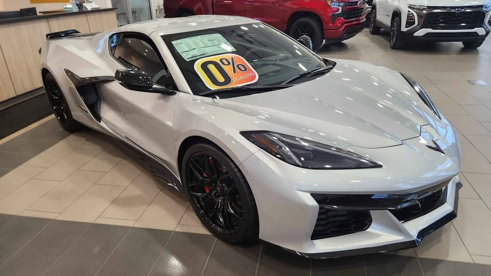 2026 Chevrolet Corvette C8 Z06 - Image 14 of 17