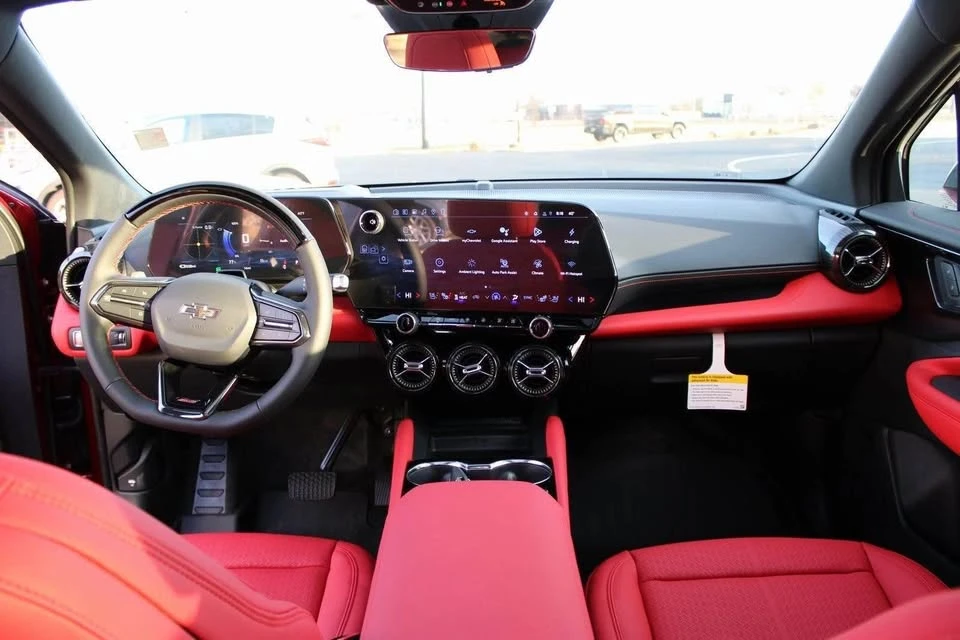 2026 Chevrolet Blazer - Image 12 of 20