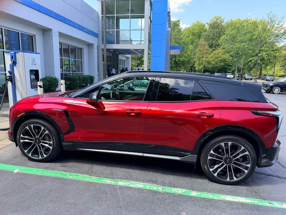 2026 Chevrolet Blazer - Image 2 of 20