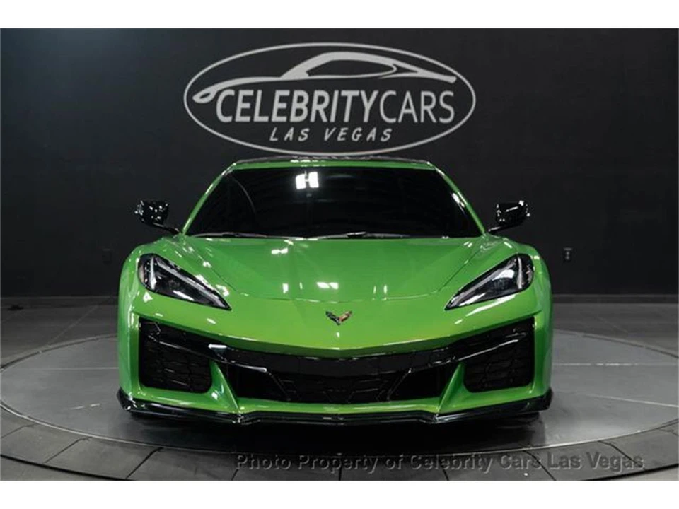 2026 Chevrolet Corvette C8 ZR1X - Image 12 of 31