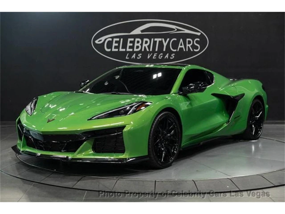 2026 Chevrolet Corvette C8 ZR1X - Image 17 of 31