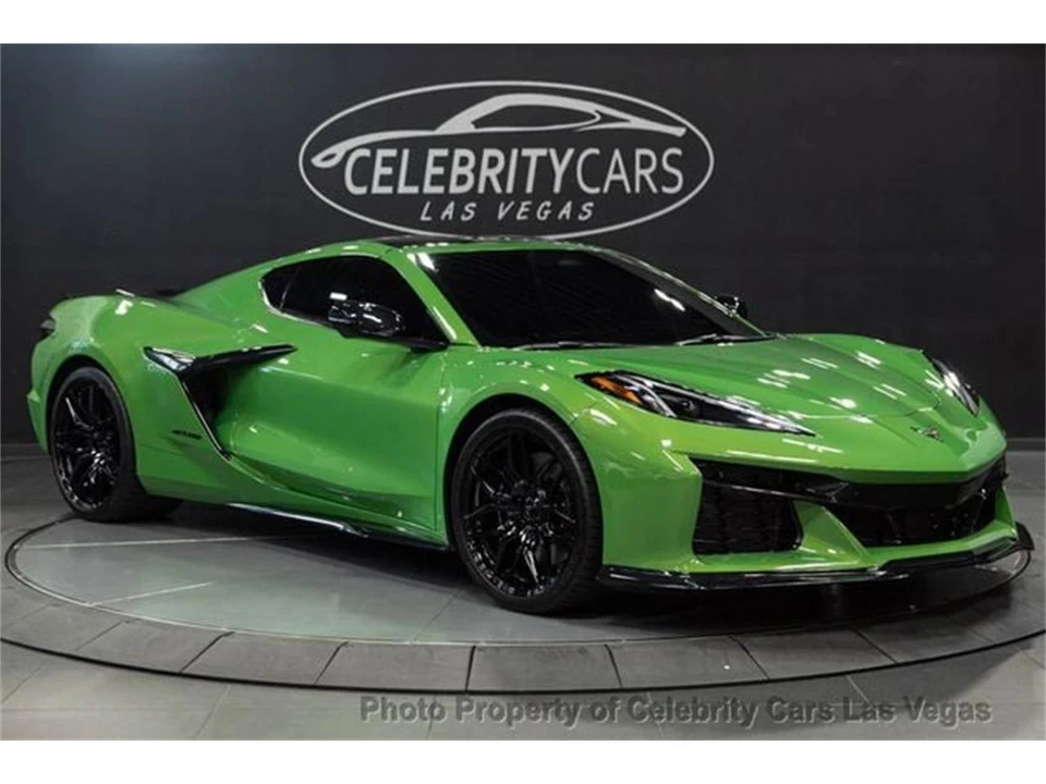 2026 Chevrolet Corvette C8 ZR1X - Image 9 of 31