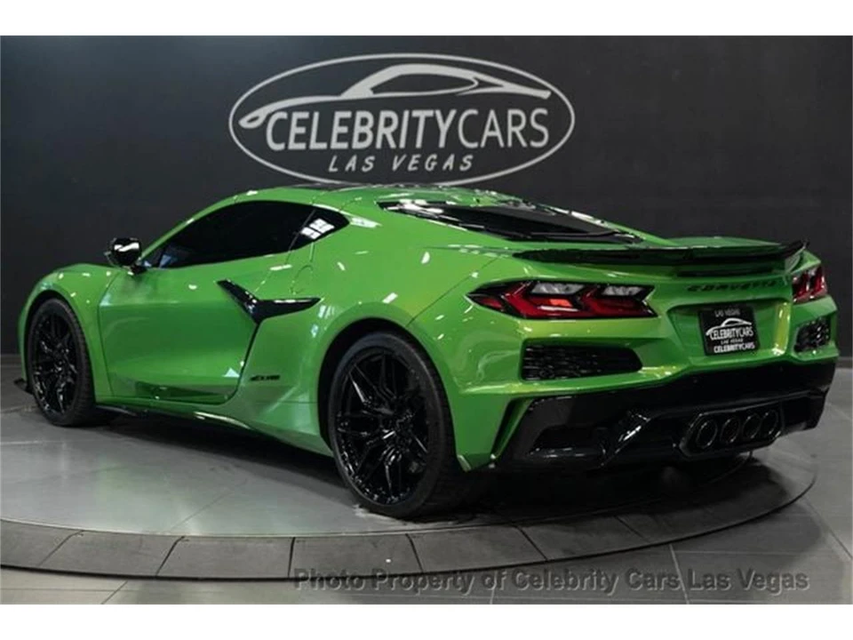 2026 Chevrolet Corvette C8 ZR1X - Image 21 of 31