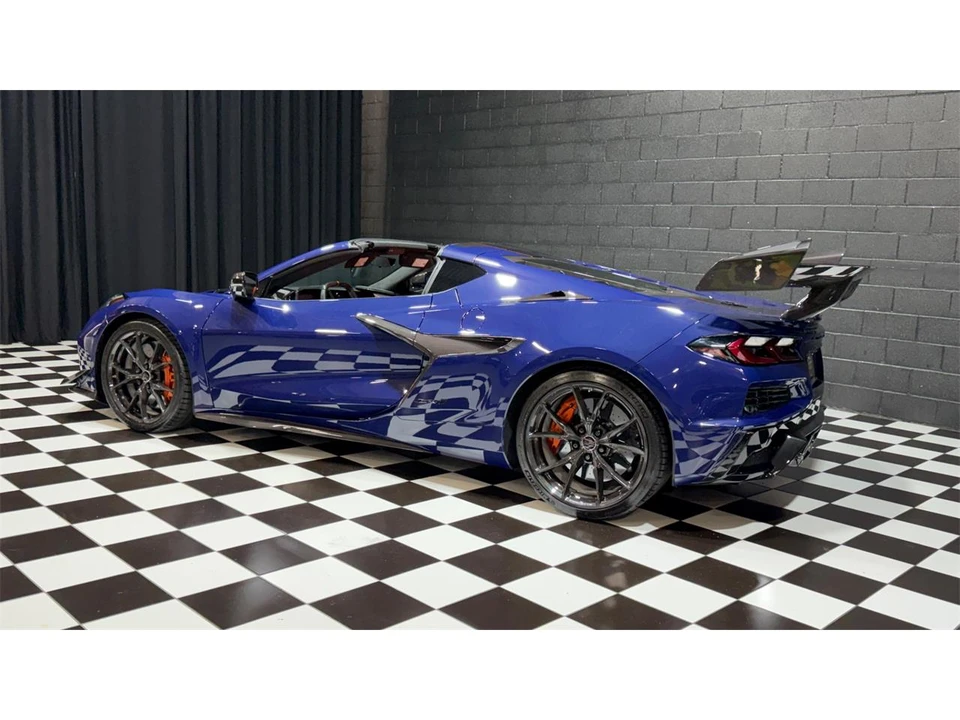 2026 Chevrolet Corvette C8 ZR1X - Image 12 of 31