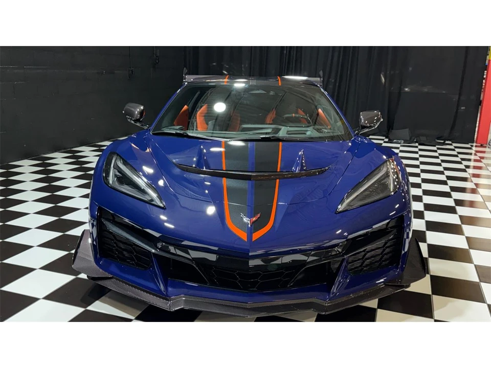 2026 Chevrolet Corvette C8 ZR1X - Image 7 of 31