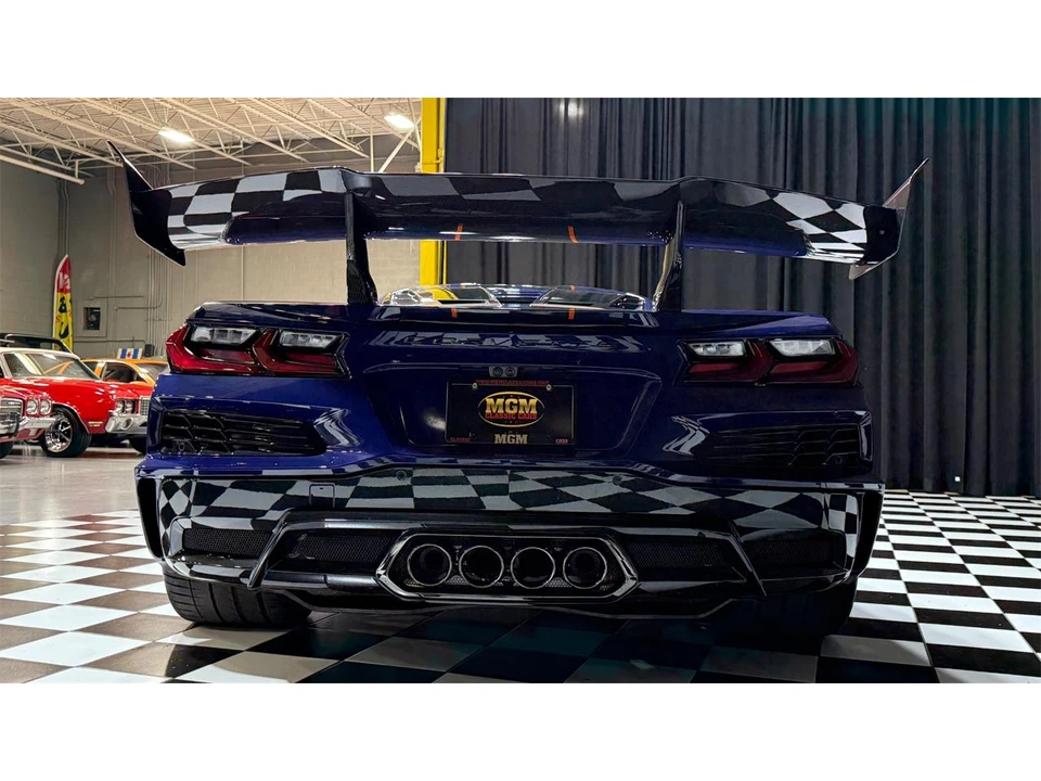 2026 Chevrolet Corvette C8 ZR1X - Image 4 of 31