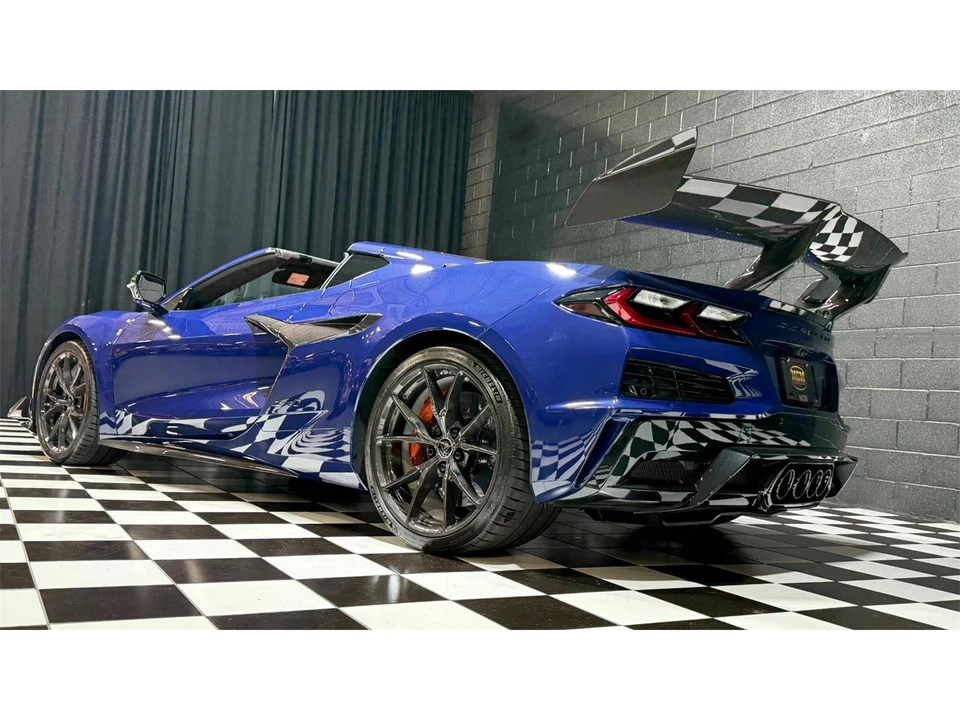 2026 Chevrolet Corvette C8 ZR1X - Image 14 of 31