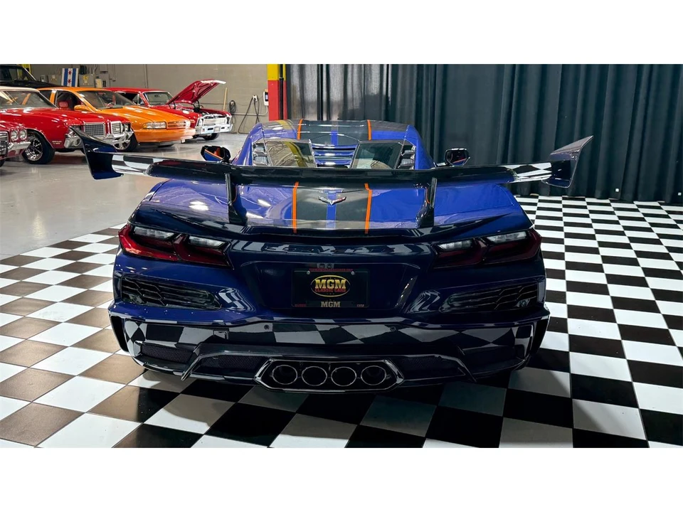 2026 Chevrolet Corvette C8 ZR1X - Image 5 of 31
