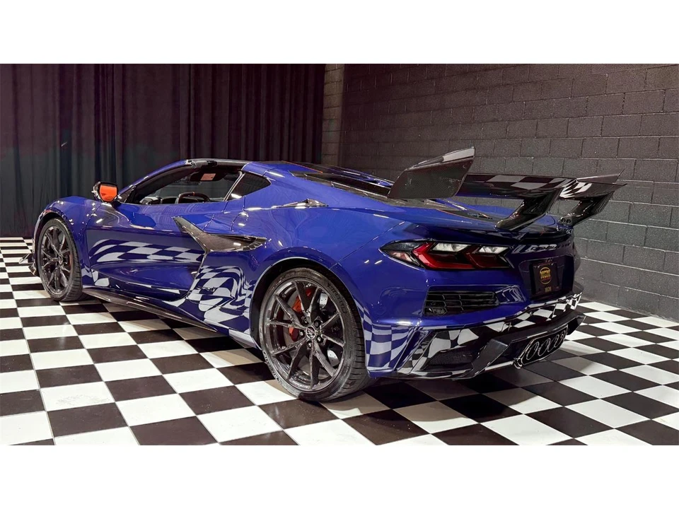 2026 Chevrolet Corvette C8 ZR1X - Image 15 of 31