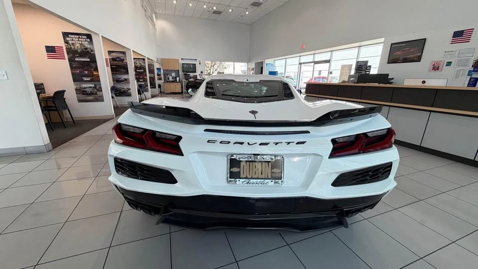 2026 Chevrolet Corvette C8 E-Ray - Image 10 of 16
