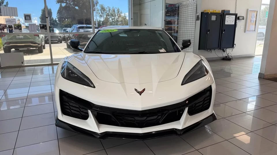 2026 Chevrolet Corvette C8 E-Ray - Image 2 of 16