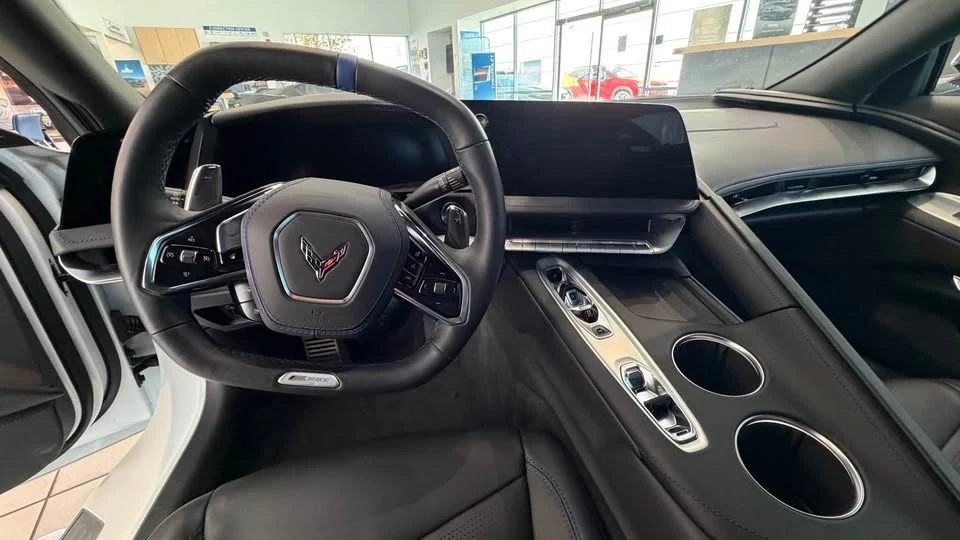 2026 Chevrolet Corvette C8 E-Ray - Image 16 of 16