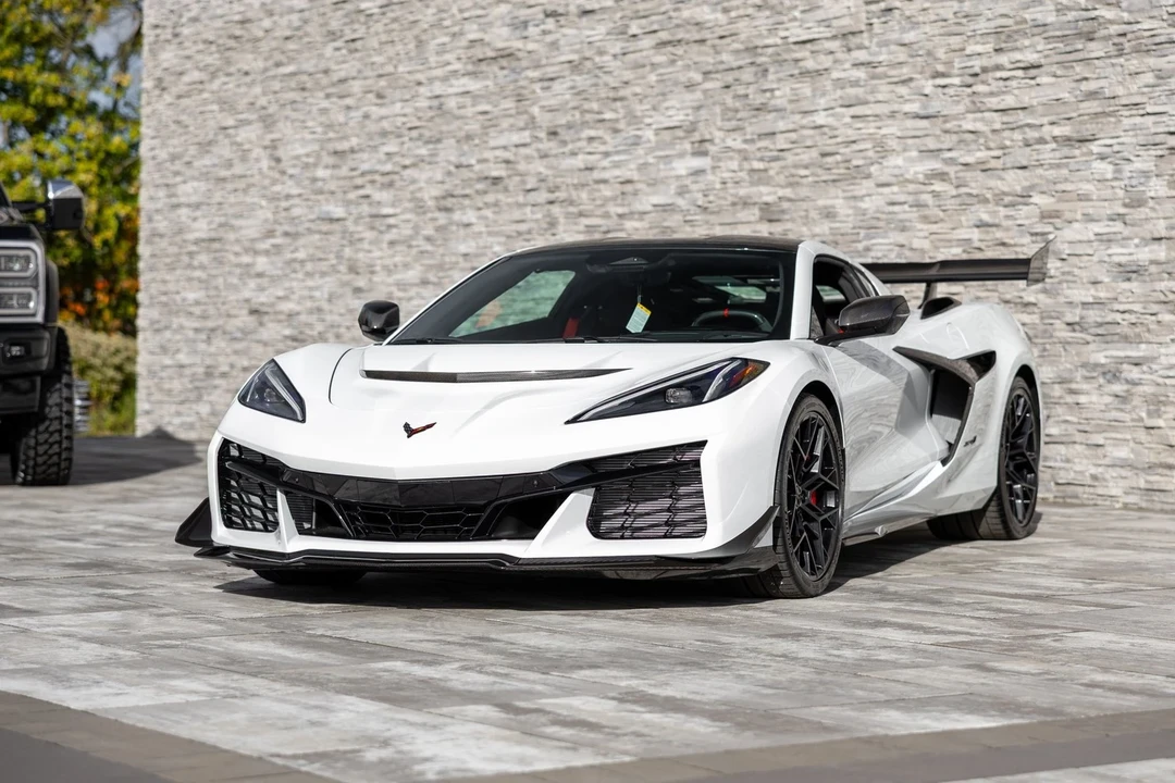 2026 Chevrolet Corvette C8 ZR1 - Image 3 of 21