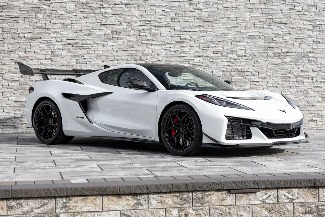 2026 Chevrolet Corvette C8 ZR1 - Image 10 of 21