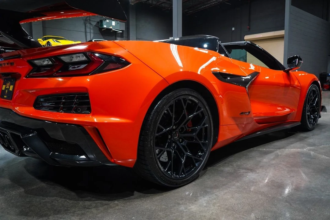 2026 Chevrolet Corvette C8 Z06 - Image 18 of 31