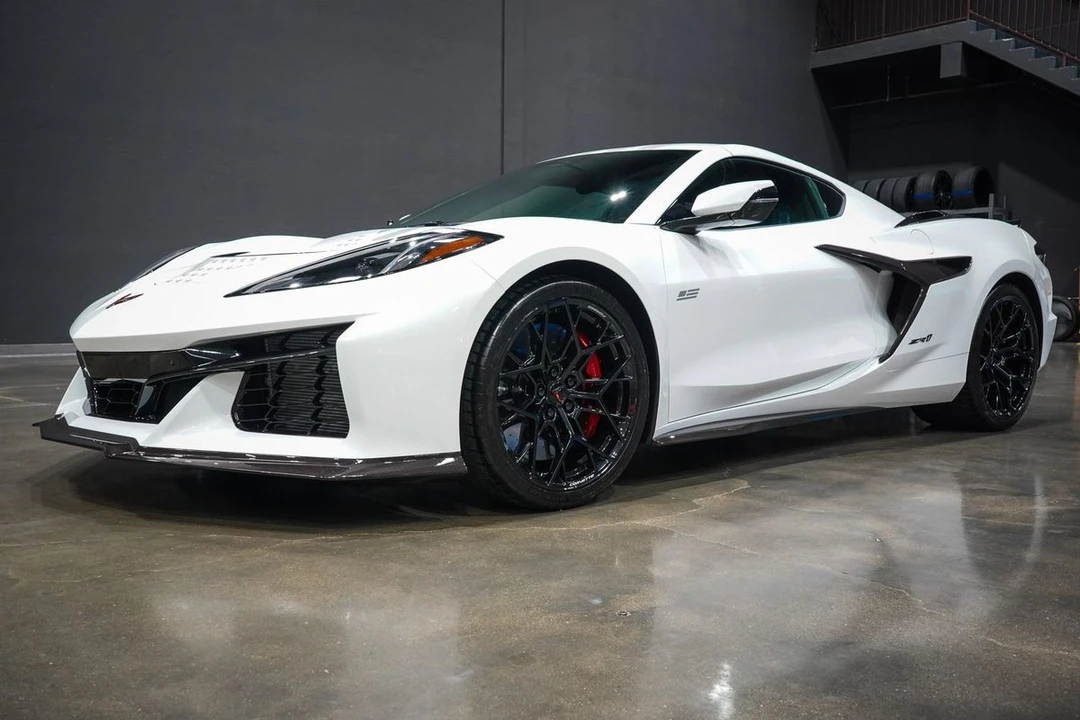 2026 Chevrolet Corvette C8 Z06 - Image 27 of 31