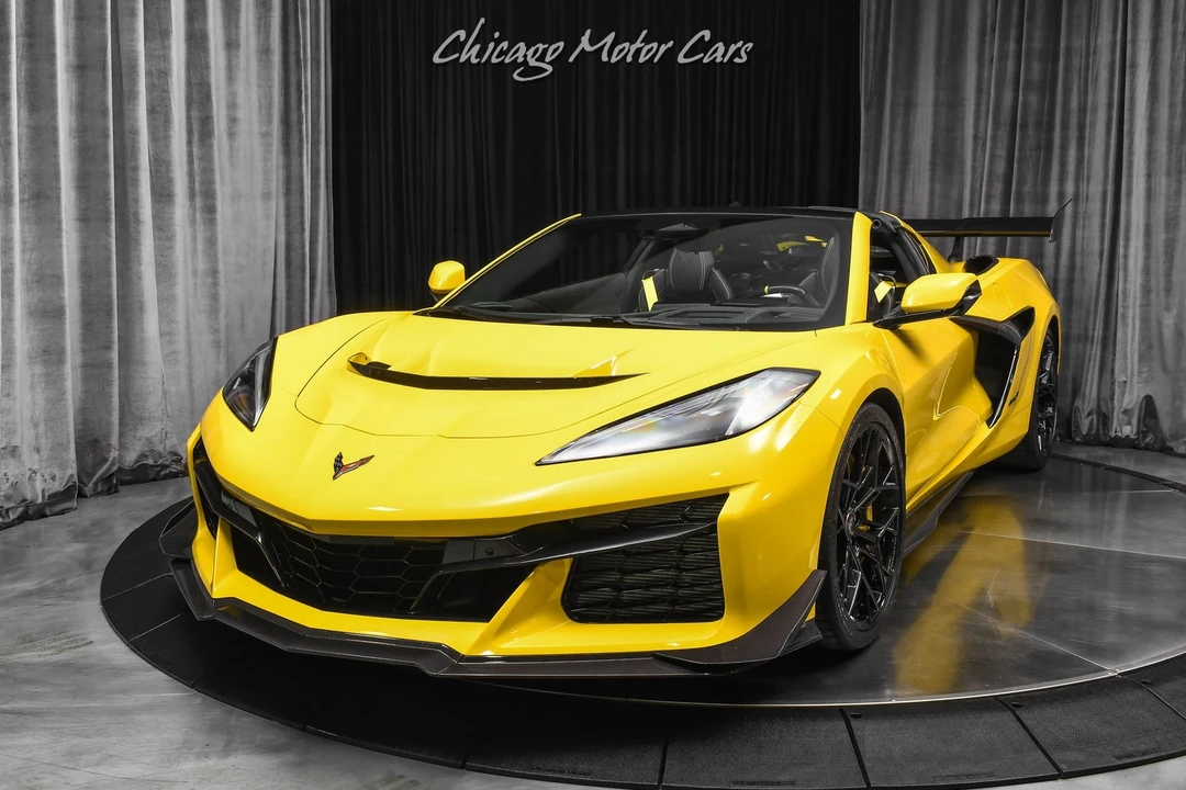 2026 Chevrolet Corvette C8 ZR1X - Image 2 of 31
