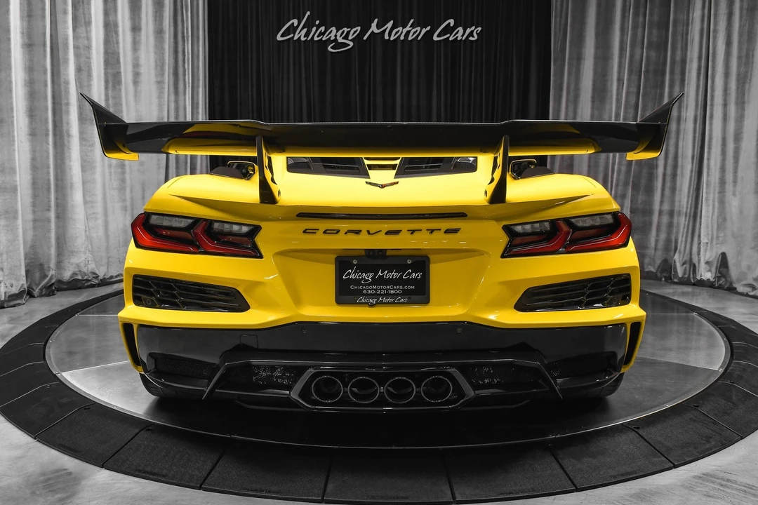 2026 Chevrolet Corvette C8 ZR1X - Image 4 of 31
