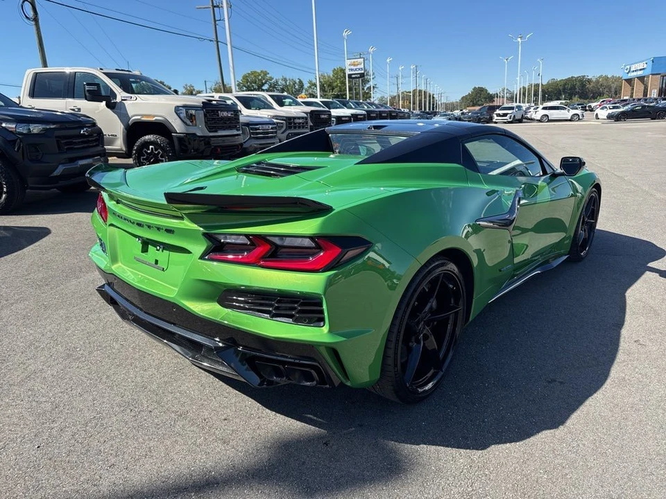 2026 Chevrolet Corvette C8 E-Ray - Image 5 of 12