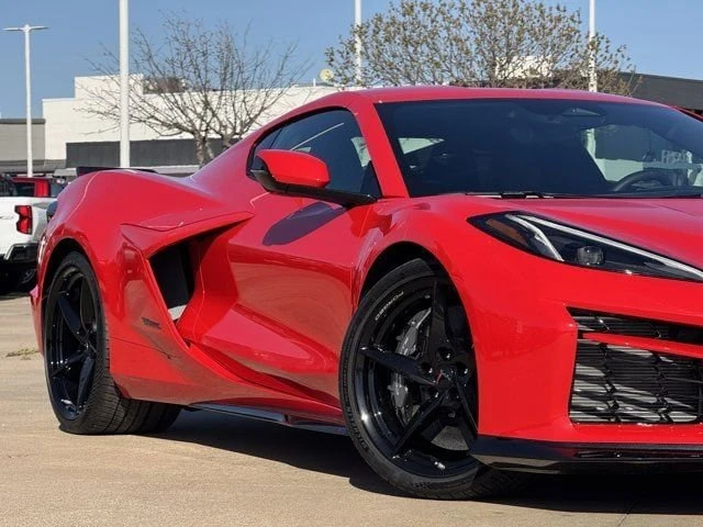 2026 Chevrolet Corvette C8 E-Ray - Image 2 of 19