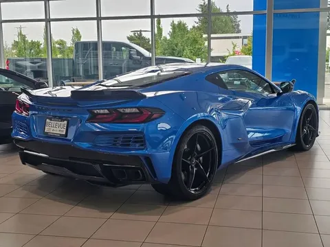2026 Chevrolet Corvette C8 E-Ray - Image 4 of 17