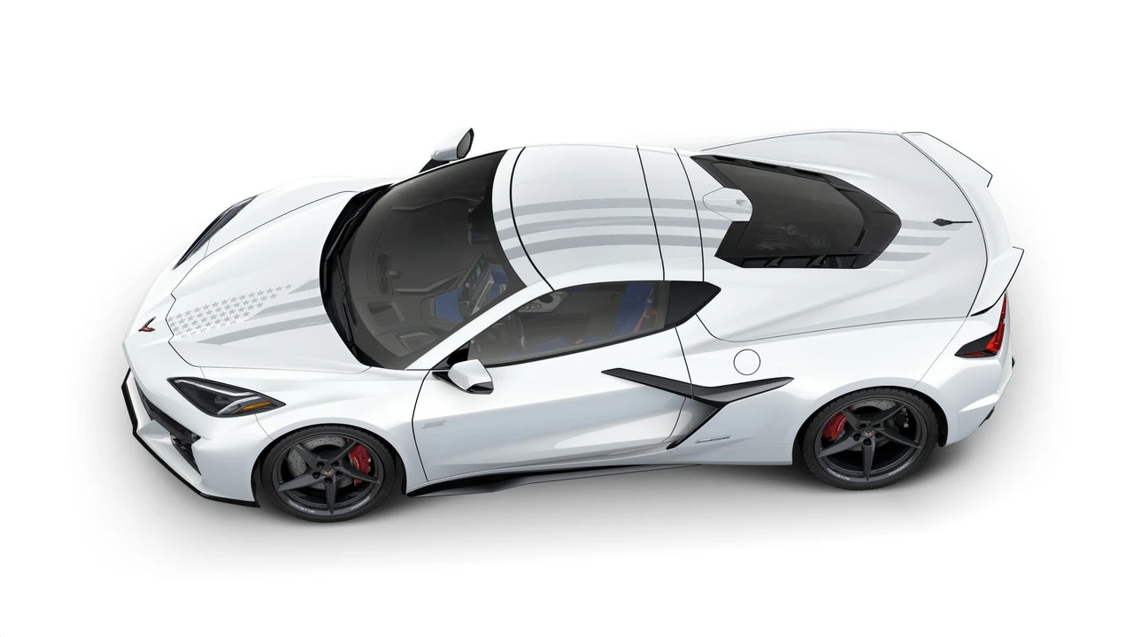 2026 Chevrolet Corvette C8 E-Ray - Image 7 of 11