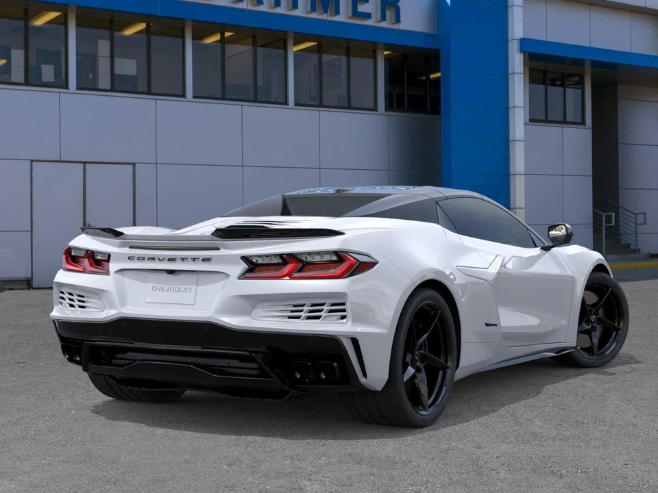 2026 Chevrolet Corvette C8 E-Ray - Image 4 of 31