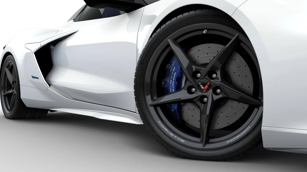 2026 Chevrolet Corvette C8 E-Ray - Image 30 of 31