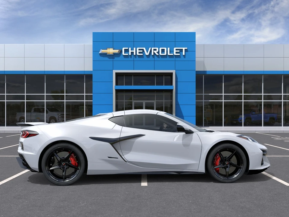 2026 Chevrolet Corvette C8 E-Ray - Image 29 of 31