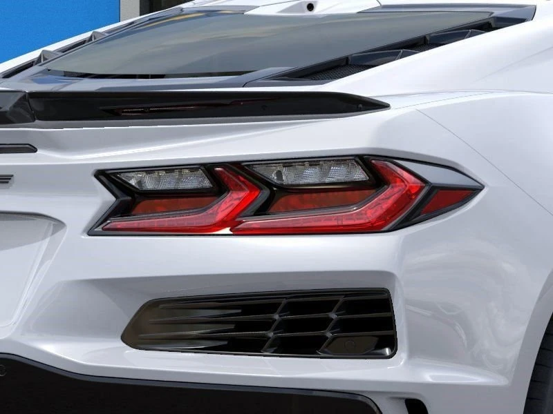 2026 Chevrolet Corvette C8 E-Ray - Image 11 of 31