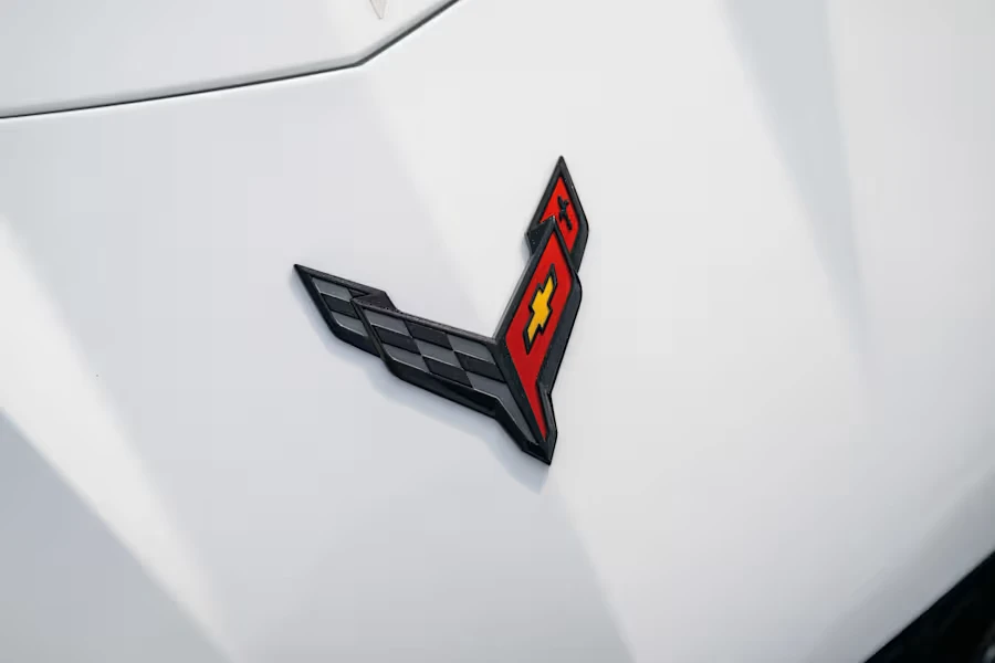 2026 Chevrolet Corvette C8 E-Ray - Image 15 of 31