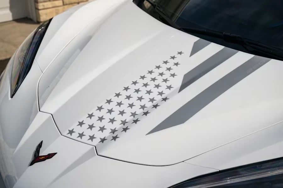 2026 Chevrolet Corvette C8 E-Ray - Image 27 of 31